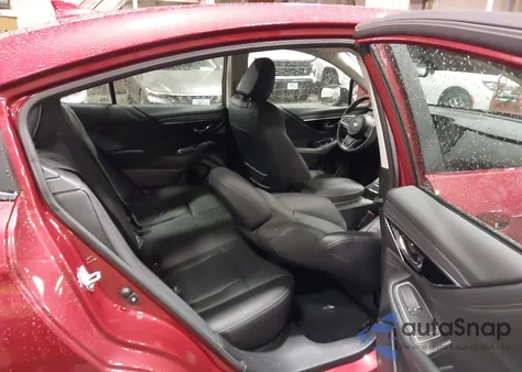 2025 Subaru Legacy Touring Xt z USA, uszkodzony, nr VIN 4S3BWGP68S3021626